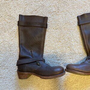 Doc Martens size 8 US 39 EU RARE LEATHER BOOT